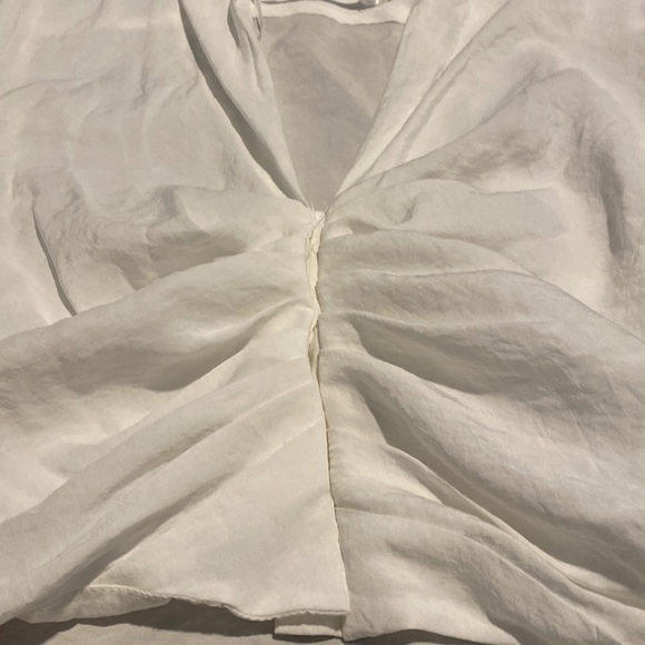 COPY - Zara Rouched White button up shirt - Picture 4 of 4